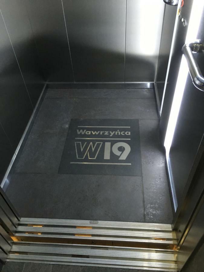 Apartment In The Gantry Hall - W19 Cracovia Exterior foto
